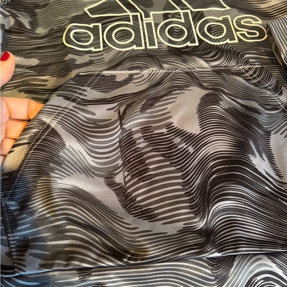 NWT Addidas hoodie for boys. Size L. - Picture 4 of 6